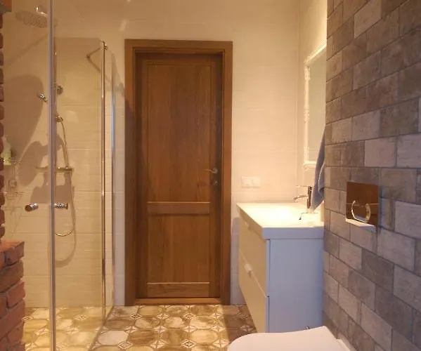 Kastani * تالين